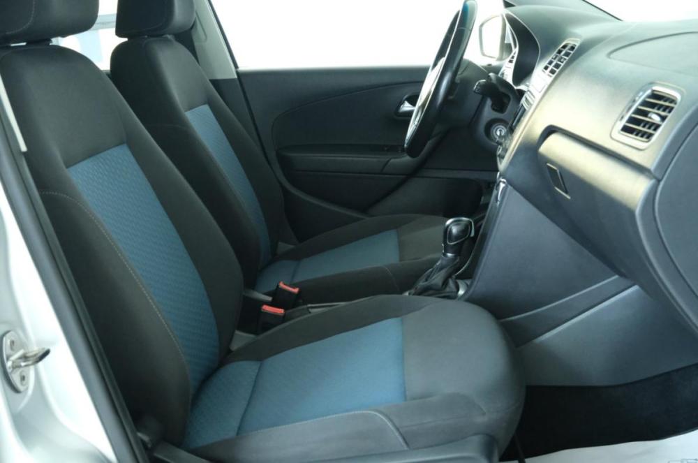 Volkswagen Polo V Омск  - изображение 20
