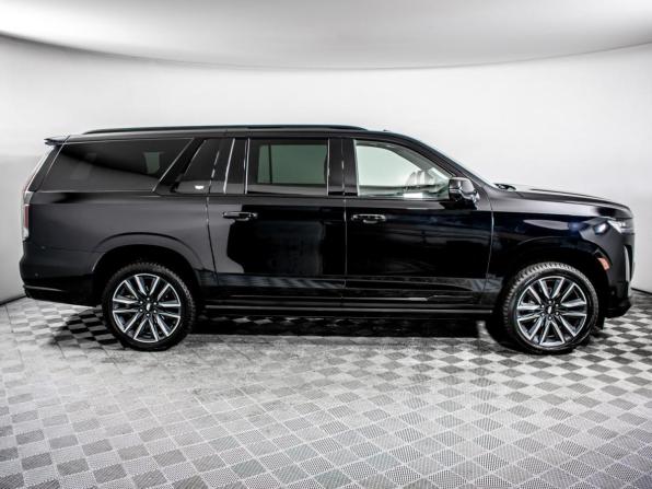 Cadillac Escalade V с пробегом 2023 года, цена 12 500 000 рублей, 12719 км, внедорожник, Автокод Объявления