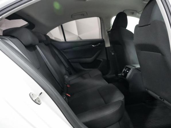 Skoda Octavia IV (A8) с пробегом 2021 года, цена 2 373 000 рублей, 52100 км, лифтбек, Автокод Объявления