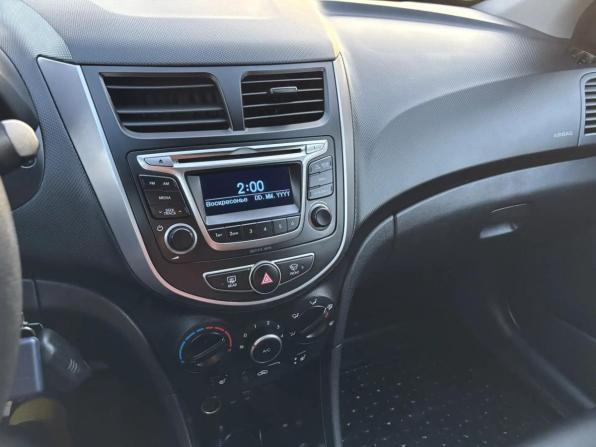 Hyundai Solaris I Рестайлинг с пробегом 2015 года, цена 912 961 рубль, 138348 км, хэтчбек, Автокод Объявления