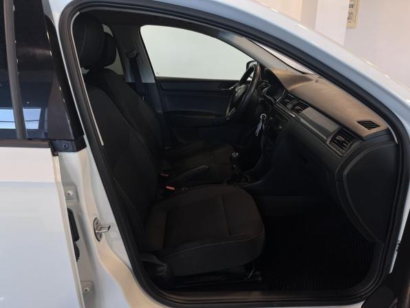 Skoda Rapid I с пробегом 2014 года, цена 495 000 рублей, 211030 км, лифтбек, Автокод Объявления