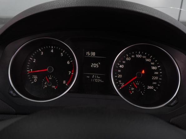 Volkswagen Jetta VI Рестайлинг с пробегом 2015 года, цена 1 091 000 рублей, 117034 км, седан, Автокод Объявления