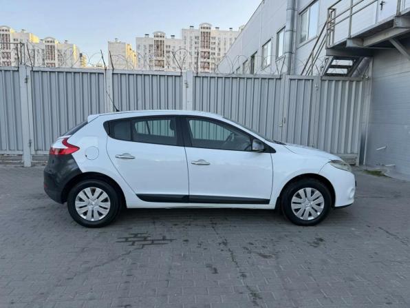 Renault Megane III с пробегом 2010 года, цена 529 000 рублей, 286703 км, хэтчбек, Автокод Объявления