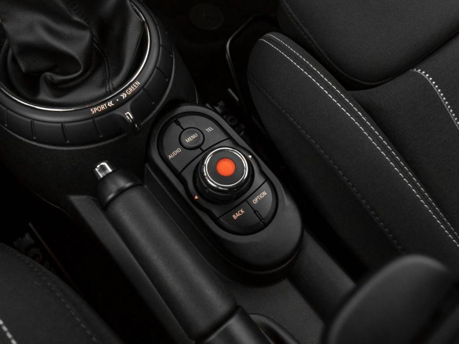 Mini Hatch III (F55/F56) Москва  - изображение 21