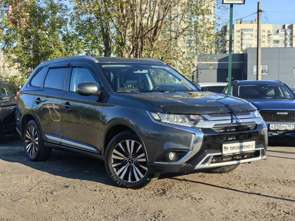 Mitsubishi Outlander III Рестайлинг 3 с пробегом 2019 года, цена 1 849 000 рублей, 154733 км, внедорожник, Автокод Объявления