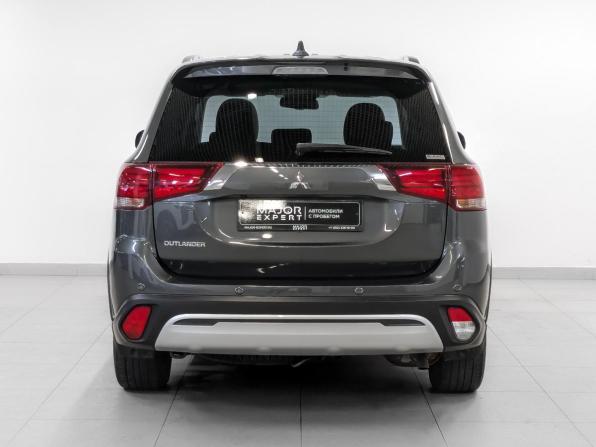 Mitsubishi Outlander III Рестайлинг 3 с пробегом 2022 года, цена 2 795 000 рублей, 65823 км, внедорожник, Автокод Объявления