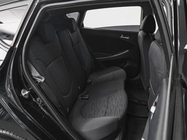 Hyundai Solaris I Рестайлинг с пробегом 2015 года, цена 889 000 рублей, 173408 км, хэтчбек, Автокод Объявления