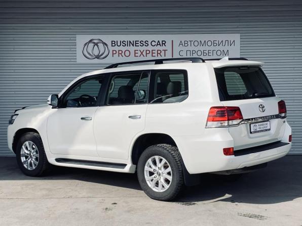 Toyota Land Cruiser 200 Series Рестайлинг 2 с пробегом 2020 года, цена 7 450 000 рублей, 153717 км, внедорожник, Автокод Объявления