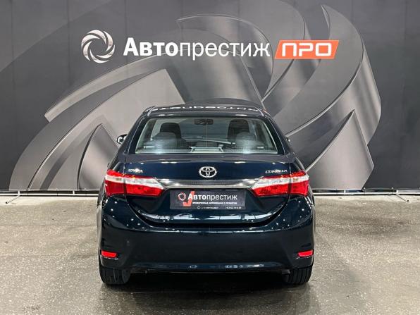 Toyota Corolla XI (E160 E170 E180) с пробегом 2014 года, цена 1 094 000 рублей, 218132 км, седан, Автокод Объявления