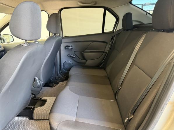 Renault Logan II с пробегом 2017 года, цена 730 000 рублей, 124500 км, седан, Автокод Объявления