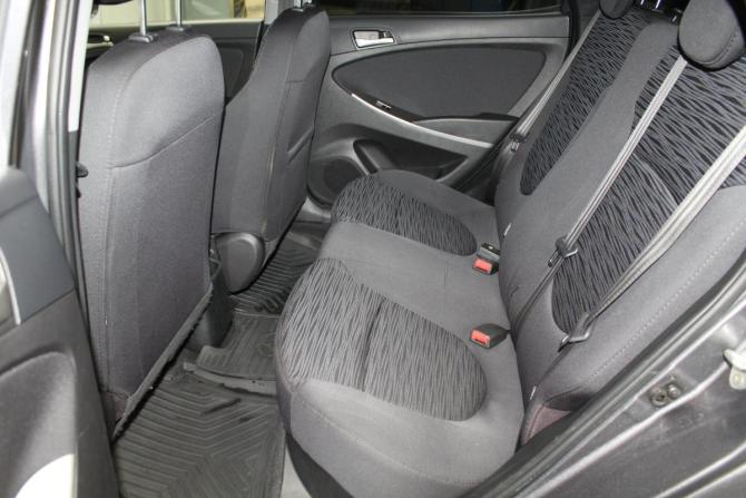 Hyundai Solaris I Рестайлинг с пробегом 2015 года, цена 1 009 000 рублей, 98000 км, седан, Автокод Объявления