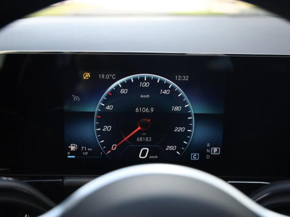Mercedes-Benz GLA II (H247) с пробегом 2021 года, цена 3 499 000 рублей, 68181 км, внедорожник, Автокод Объявления