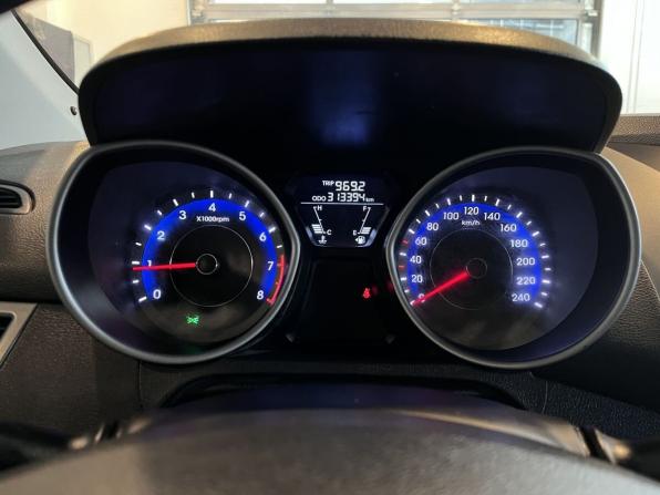 Hyundai Elantra V (MD) с пробегом 2012 года, цена 600 000 рублей, 313391 км, седан, Автокод Объявления