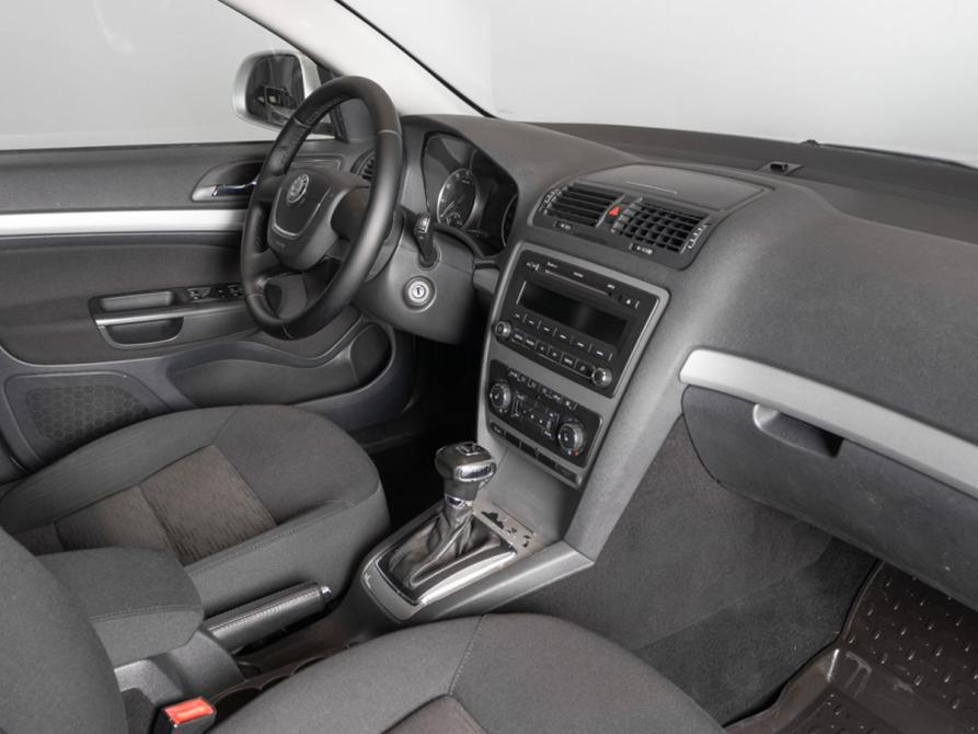 Skoda Octavia II (A5) Рестайлинг Казань  - изображение 7
