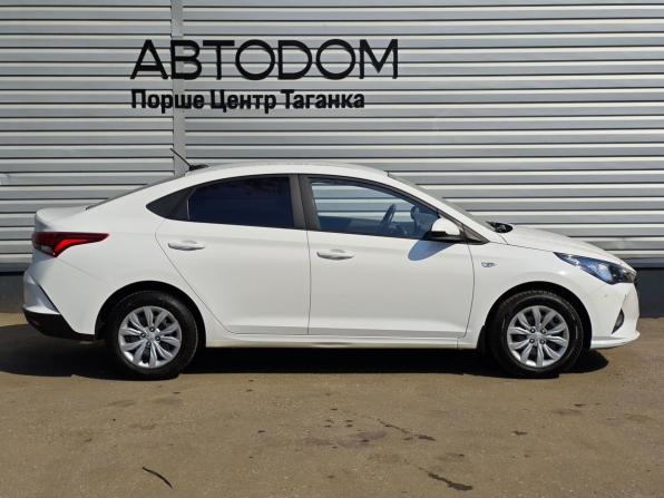 Hyundai Solaris II Рестайлинг с пробегом 2021 года, цена 1 600 000 рублей, 86873 км, седан, Автокод Объявления