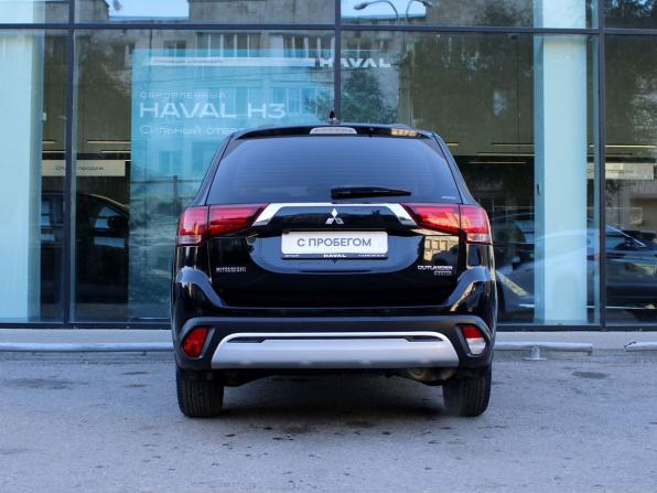 Mitsubishi Outlander III Рестайлинг 3 с пробегом 2018 года, цена 2 080 000 рублей, 121050 км, внедорожник, Автокод Объявления