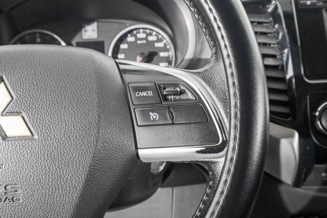 Mitsubishi L200 V с пробегом 2016 года, цена 1 999 000 рублей, 218000 км, offers.body_type.unknown, Автокод Объявления