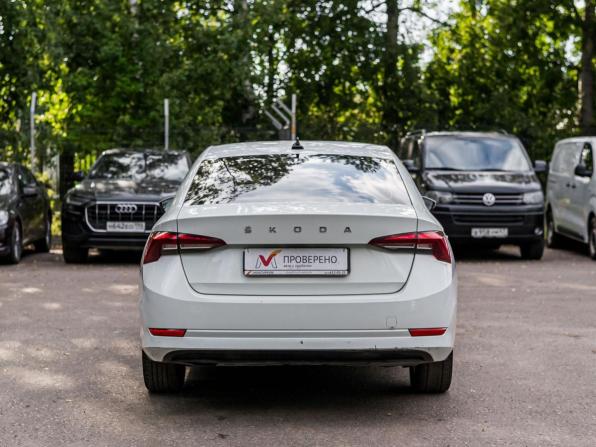 Skoda Octavia IV (A8) с пробегом 2021 года, цена 1 200 000 рублей, 465792 км, лифтбек, Автокод Объявления