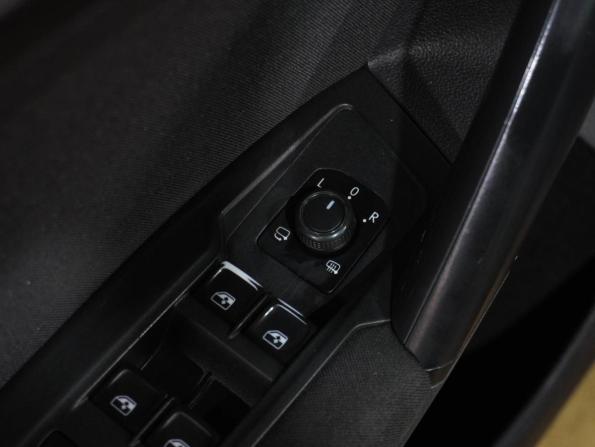 Volkswagen Tiguan II с пробегом 2019 года, цена 1 819 000 рублей, 220022 км, внедорожник, Автокод Объявления