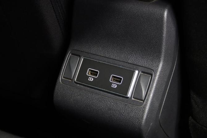 Renault Kaptur I Рестайлинг с пробегом 2021 года, цена 1 295 950 рублей, 129336 км, внедорожник, Автокод Объявления