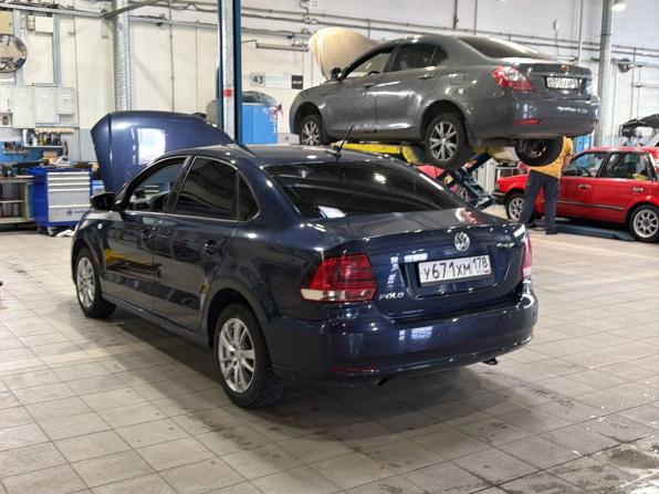 Volkswagen Polo V Рестайлинг с пробегом 2017 года, цена 1 175 000 рублей, 93000 км, седан, Автокод Объявления