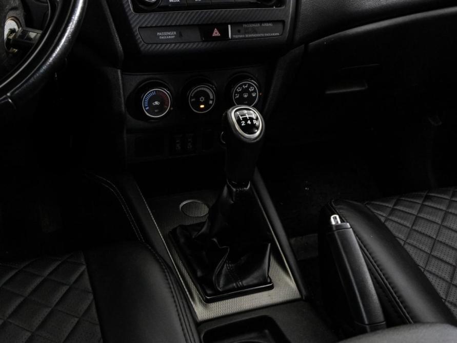 Mitsubishi ASX I Рестайлинг 2 Санкт-Петербург  - изображение 11