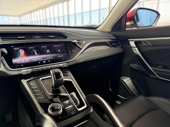 Geely Atlas Pro с пробегом 2023 года, цена 2 050 000 рублей, 63183 км, внедорожник, Автокод Объявления