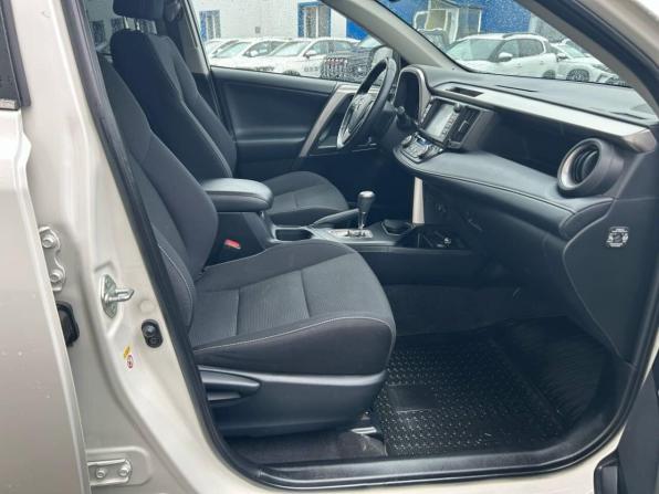 Toyota RAV4 IV (XA40) Рестайлинг с пробегом 2017 года, цена 2 265 000 рублей, 81250 км, внедорожник, Автокод Объявления