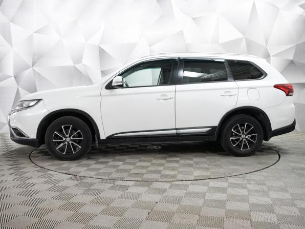 Mitsubishi Outlander III Рестайлинг 2 с пробегом 2017 года, цена 1 740 000 рублей, 193420 км, внедорожник, Автокод Объявления