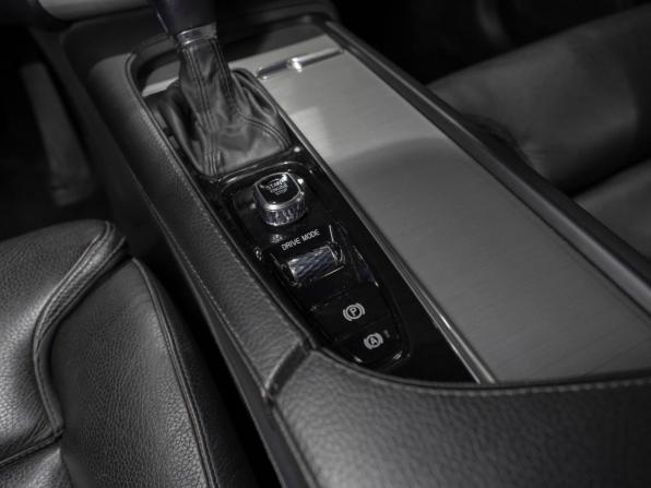 Volvo XC90 II Рестайлинг 1 с пробегом 2019 года, цена 4 389 000 рублей, 66879 км, внедорожник, Автокод Объявления
