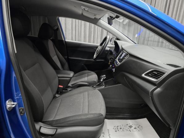 Hyundai Solaris II с пробегом 2017 года, цена 1 035 000 рублей, 130000 км, седан, Автокод Объявления