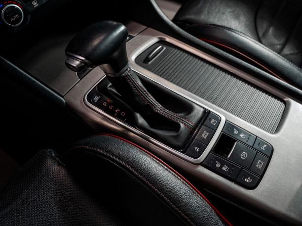 Kia Optima IV Рестайлинг с пробегом 2019 года, цена 1 735 000 рублей, 140017 км, седан, Автокод Объявления