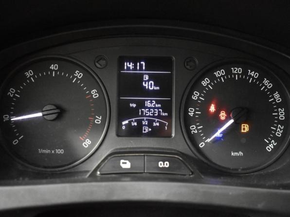 Skoda Rapid I с пробегом 2014 года, цена 435 900 рублей, 175237 км, лифтбек, Автокод Объявления