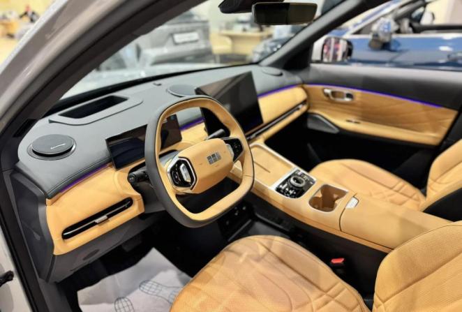 Новый Geely EX5 Гибрид 2026 года, цена 3 829 990 рублей, внедорожник, Автокод Объявления