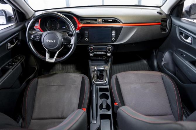 Kia Rio IV Рестайлинг с пробегом 2021 года, цена 2 300 000 рублей, 168135 км, хэтчбек, Автокод Объявления