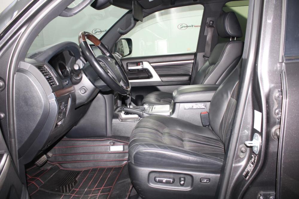 Toyota Land Cruiser 200 Series Рестайлинг 2 Владивосток  - изображение 21