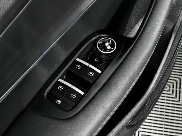 Chery Tiggo 7 Pro Max I с пробегом 2023 года, цена 1 870 000 рублей, 48000 км, внедорожник, Автокод Объявления