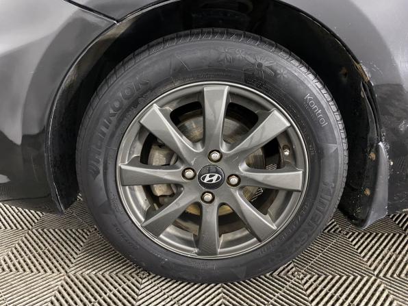 Hyundai Solaris I с пробегом 2011 года, цена 650 000 рублей, 166365 км, седан, Автокод Объявления