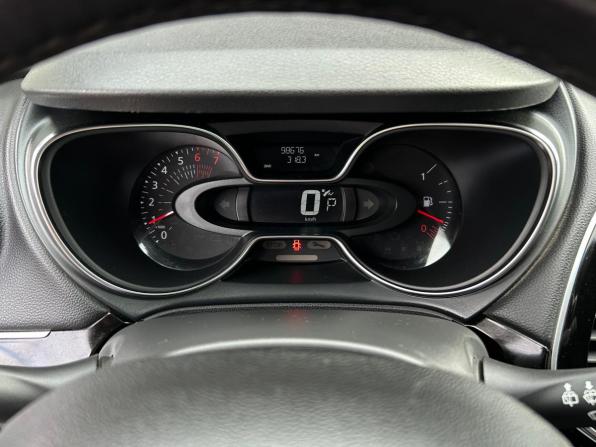 Renault Kaptur I Рестайлинг с пробегом 2021 года, цена 1 770 000 рублей, 99000 км, внедорожник, Автокод Объявления