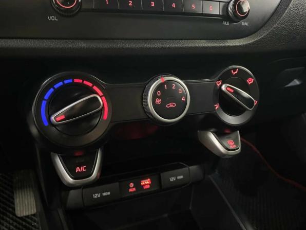 Kia Rio IV с пробегом 2019 года, цена 1 358 303 рубля, 67263 км, седан, Автокод Объявления