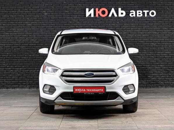 Ford Kuga II Рестайлинг с пробегом 2017 года, цена 1 130 000 рублей, 302039 км, внедорожник, Автокод Объявления