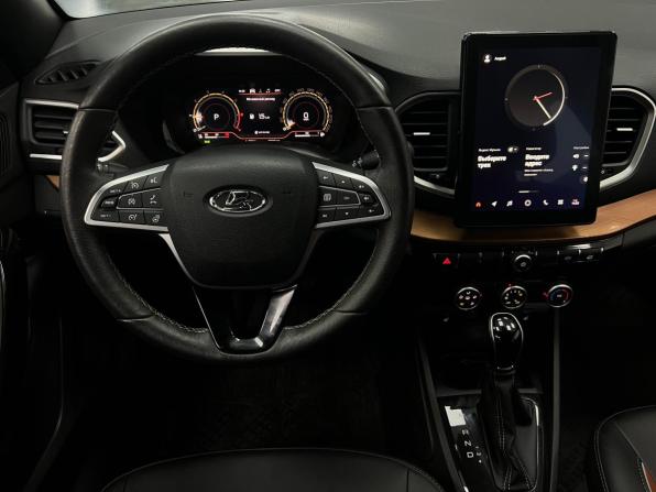 Lada (ВАЗ) Vesta I Рестайлинг (NG) с пробегом 2024 года, цена 1 599 000 рублей, 20918 км, универсал, Автокод Объявления
