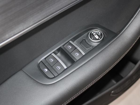 Chery Tiggo 7 Pro Max I с пробегом 2024 года, цена 2 129 900 рублей, 36260 км, внедорожник, Автокод Объявления