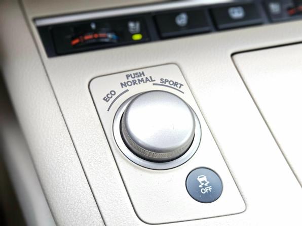Lexus ES VI с пробегом 2013 года, цена 1 850 000 рублей, 203950 км, седан, Автокод Объявления