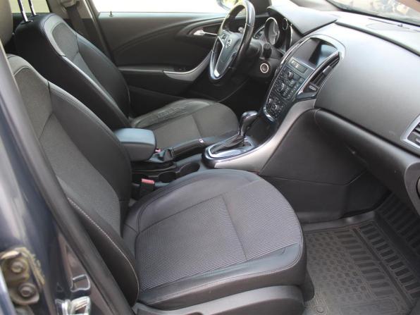 Opel Astra J с пробегом 2012 года, цена 510 000 рублей, 172561 км, хэтчбек, Автокод Объявления