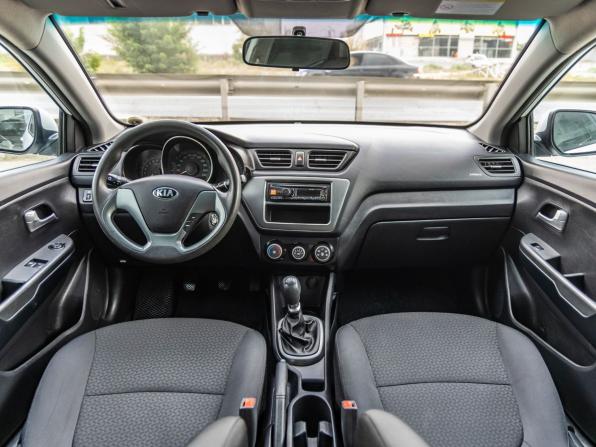 Kia Rio III Рестайлинг с пробегом 2016 года, цена 998 000 рублей, 80348 км, седан, Автокод Объявления