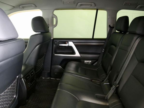 Toyota Land Cruiser 200 Series Рестайлинг 2 с пробегом 2018 года, цена 7 100 000 рублей, 234257 км, внедорожник, Автокод Объявления