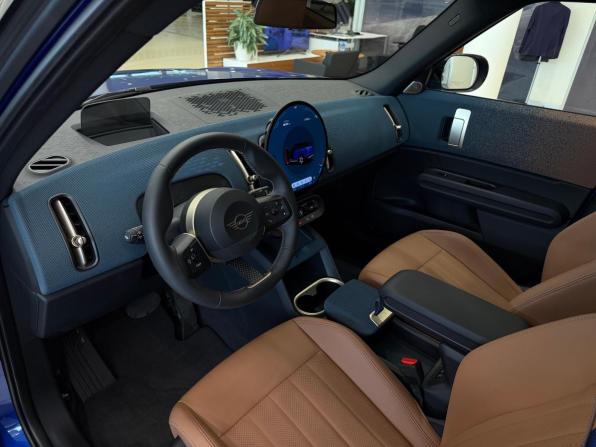 Mini Countryman III с пробегом 2024 года, цена 5 490 000 рублей, 8101 км, внедорожник, Автокод Объявления