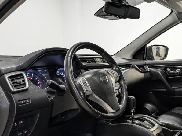 Nissan Qashqai II с пробегом 2016 года, цена 1 600 000 рублей, 92102 км, внедорожник, Автокод Объявления