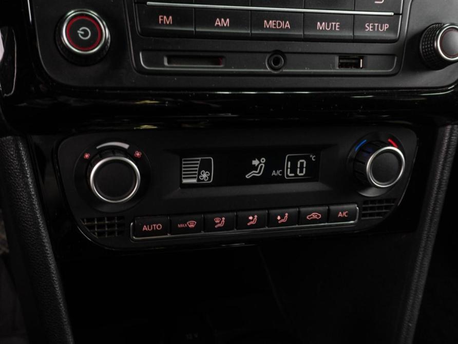 Volkswagen Polo V Рестайлинг Тюмень  - изображение 14